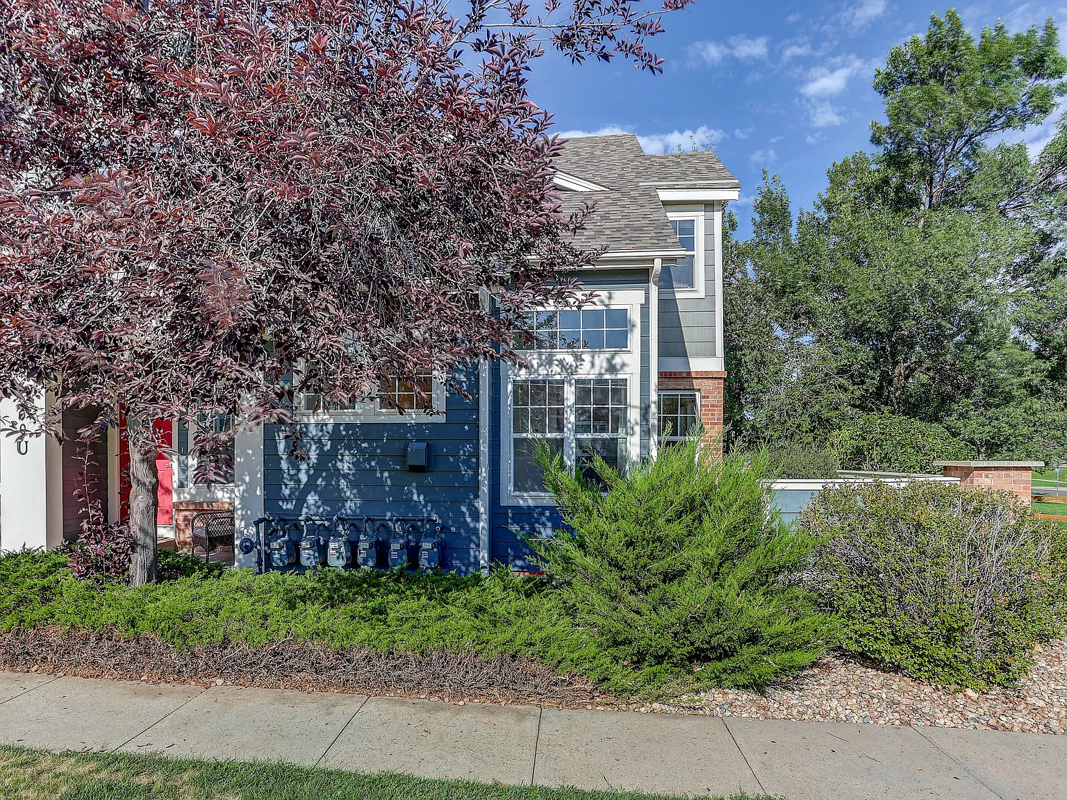 3 bed, 2.5 bath, $2,800 — Photo 2