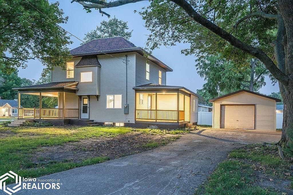 114 5th St NW, Mitchellville, IA 50169 Zillow