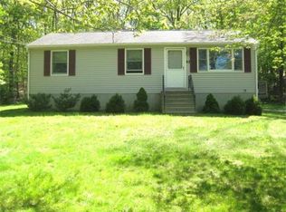 63 Klondike Rd, Dudley, MA 01571