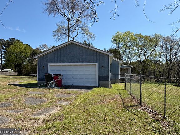 5th image of 6403 Barfield Rd