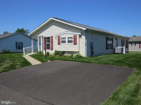 179 Grouse Cir, New Hope, PA 18938