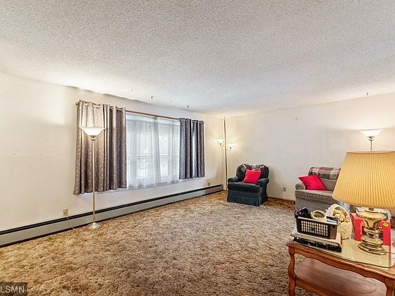5th image of 18025 Waco Dr NW