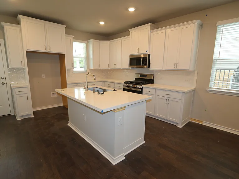 5304 Rayburn Ln — Photo 10
