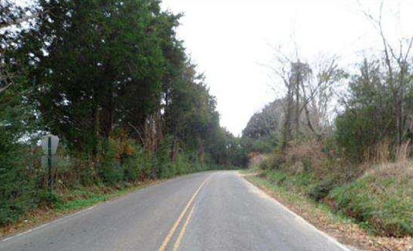2nd image of 227 County Road 364