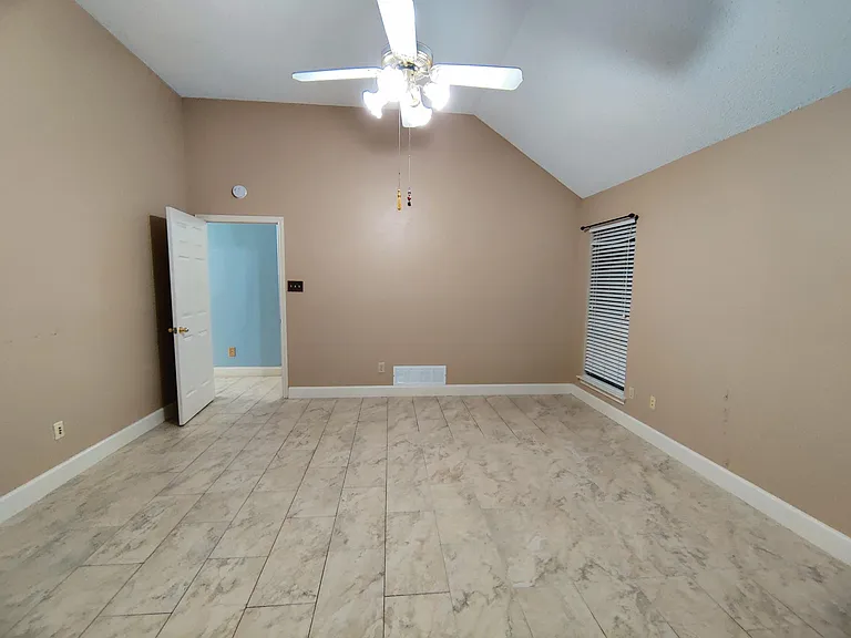 6732 Coach House Ln — Photo 19