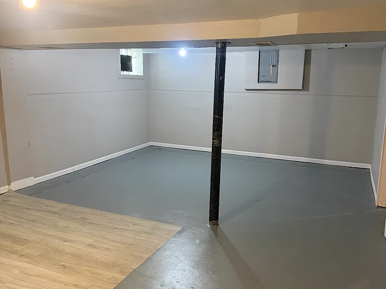 1570 Kenilworth Ave — Photo 9