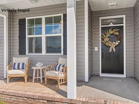 3rd image of 251 Cougar Road