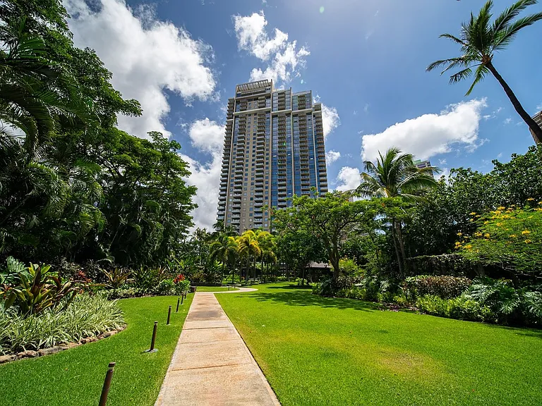 1551 Ala Wai Blvd #901 — Photo 32
