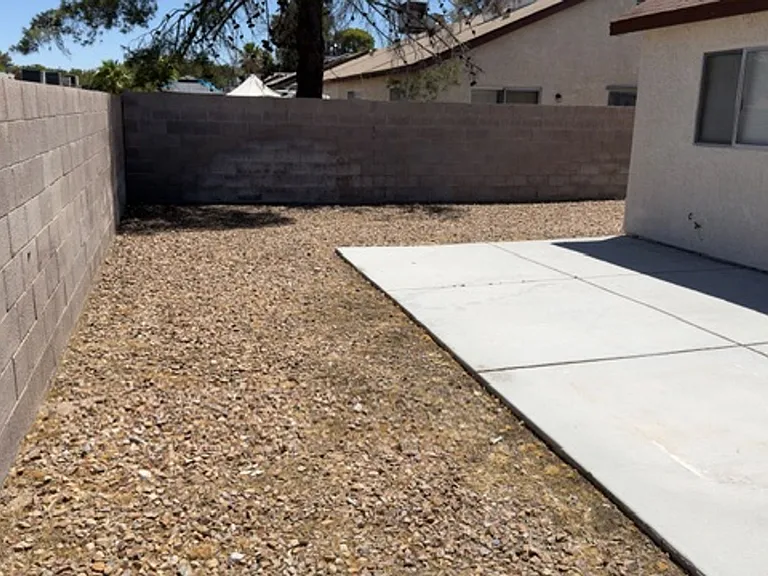 4800 Woodlake Ave — Photo 26