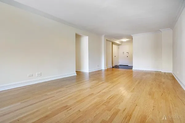 Rented by Anchor Associates | media 14