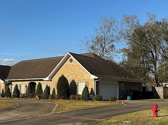 2nd image of 4434 Hillbrook Dr