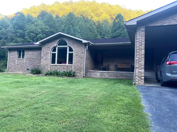 1093 Long Fork Rd, Virgie, KY 41572