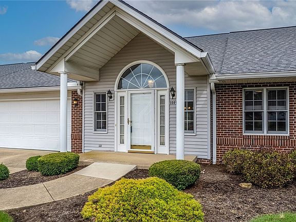 3rd image of 1089 Sterling Oaks Dr