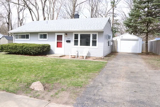 1106 E Florida Ave photo 1