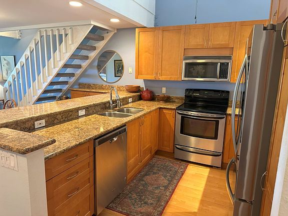 4th image of 68-3840 Lua Kula St APT G202