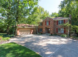 668 N Meadowcrest Cir, Cincinnati, OH 45231