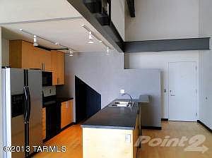 Ice-House-Loft-211-Kitchen-3-Print