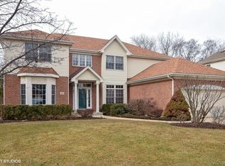 318 N Pondview Dr, Palatine, IL