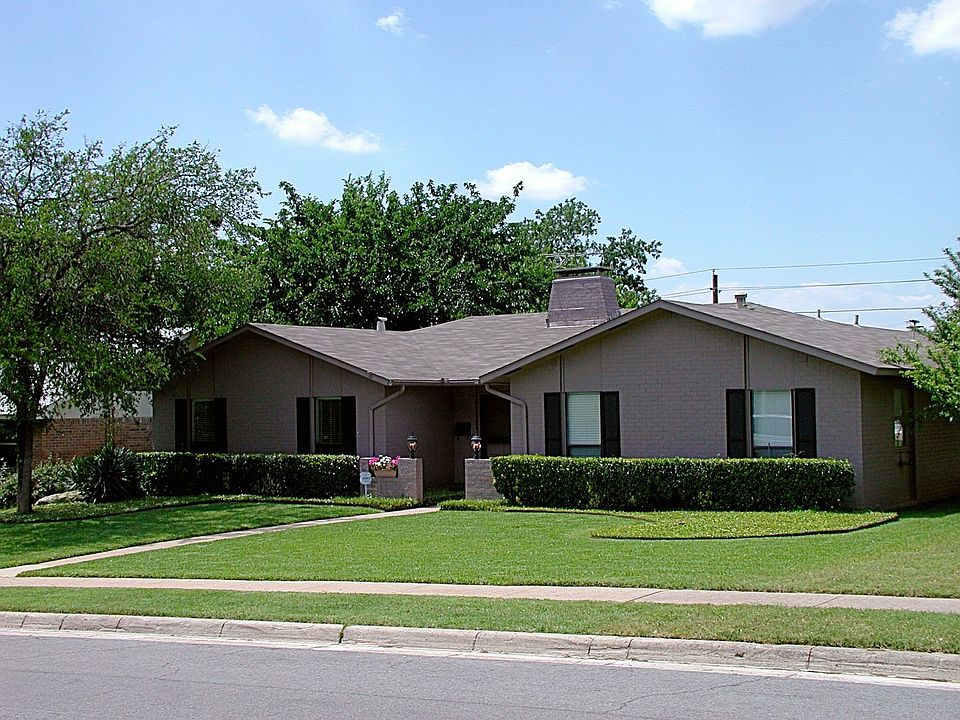 1st image of 12337 Cedar Bend Dr
