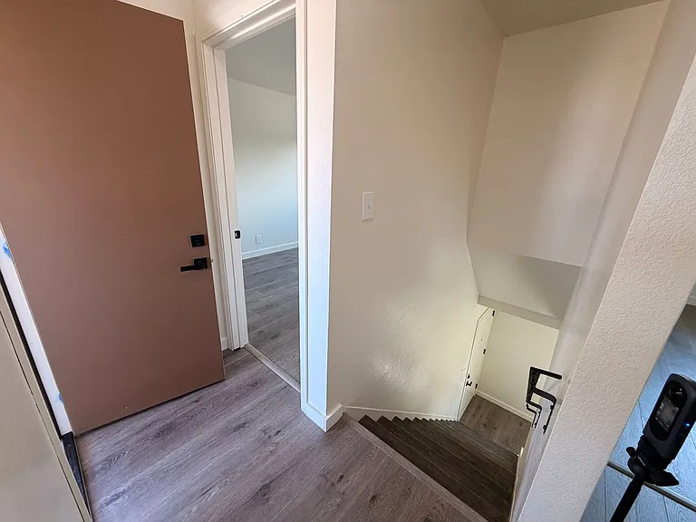 South Garden Apartments — Photo 16