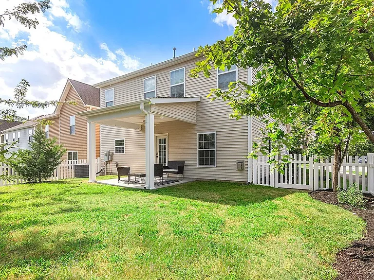 101 Roundhouse Ln — Photo 35
