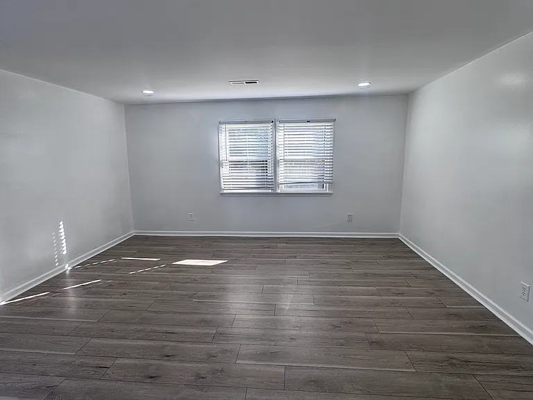 1514 Glenridge Rd — Photo 21