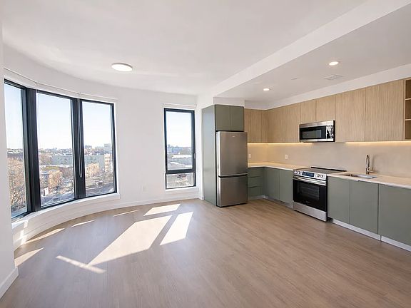 3rd image of 158 Lott St #503D