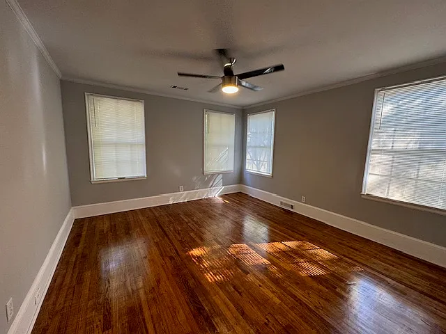 879 Nottingham Dr — Photo 15