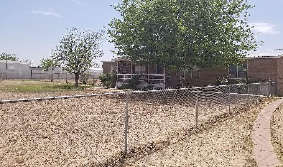 1st image of 6425 N Sparta Ave