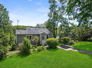 65 Lakeside Rd, Mahopac, NY 10541