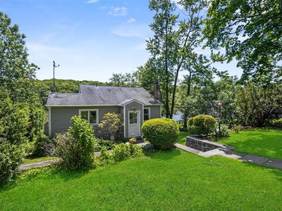 65 Lakeside Road, Mahopac, NY, 10541