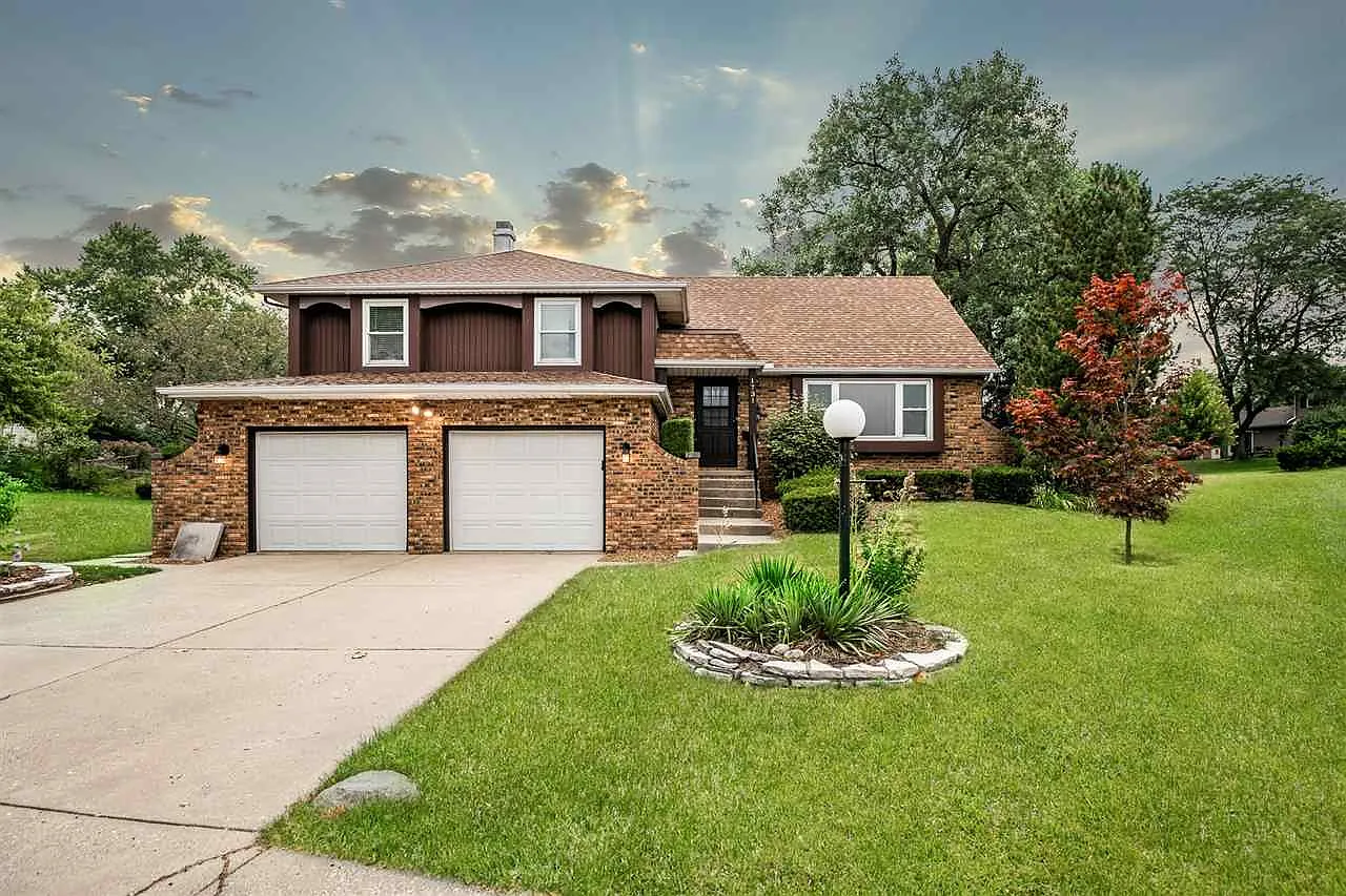 1731 W Tiffany Ct photo 1