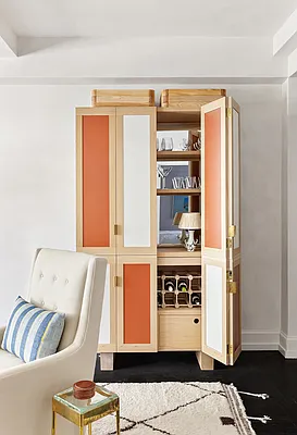 Sold by Douglas Elliman | media 8