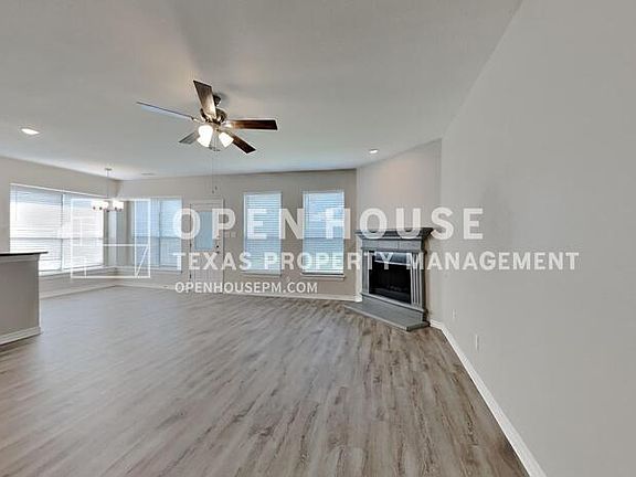 3rd image of 3529 Furlong Way