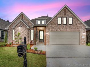 3814 S Nyssa Pl E, Broken Arrow, OK 74011