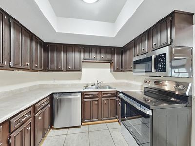 939 Country Club Dr SE APT J, Rio Rancho, NM, 87124