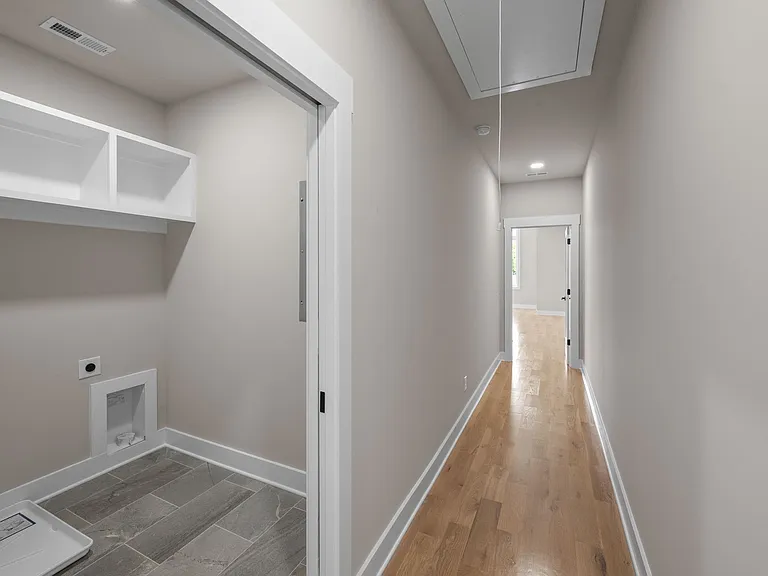 2527 W Heiman St #2527 — Photo 22
