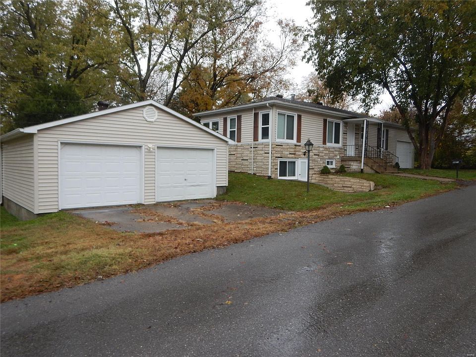 1st image of 2821 Vista Ln