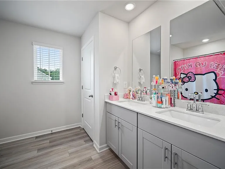 107 Meander Dr — Photo 23