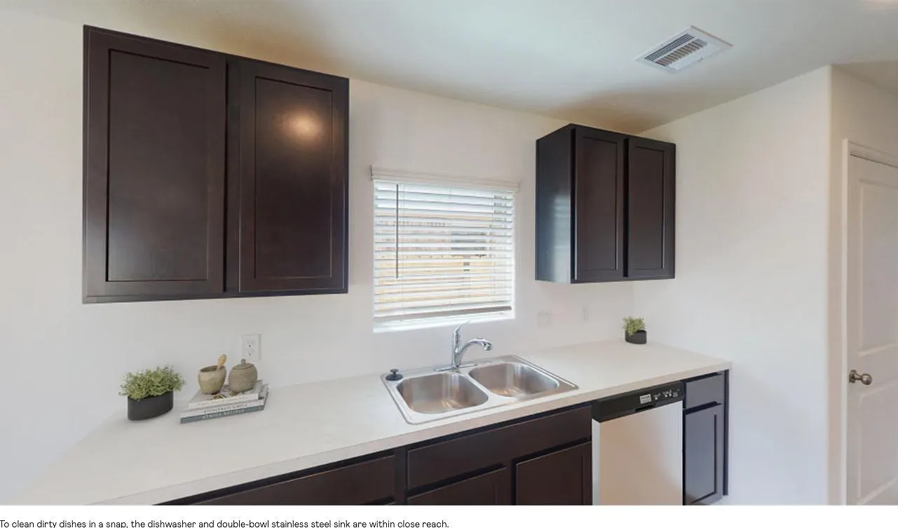 4 bed, 1851 sqft, $2,100 — Photo 4
