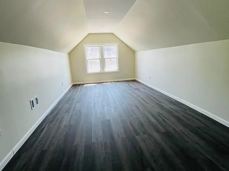 422 N Main St #2 — Photo 5