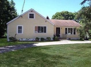 14 Maple St, Centereach, NY 11720