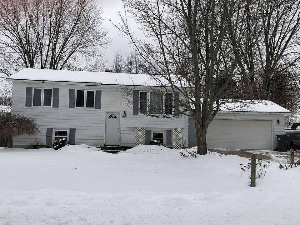 1st image of 478 Woodlark St
