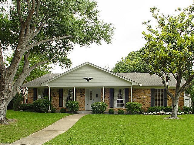 1st image of 1813 Columbia Dr