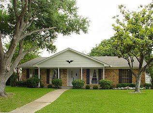 1813 Columbia Dr, Richardson, TX 75081