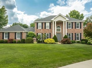 15803 Cedarmill Dr, Chesterfield, MO 63017