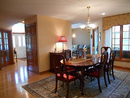 3rd image of 162 Golden Pheasant Dr