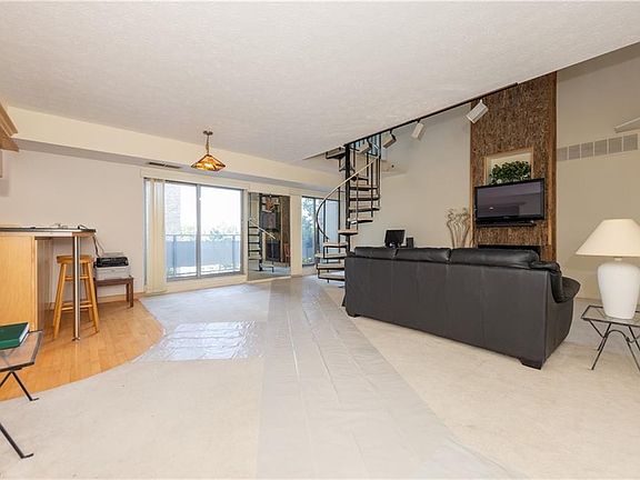 3rd image of 2202 Acacia Park Dr APT 2405