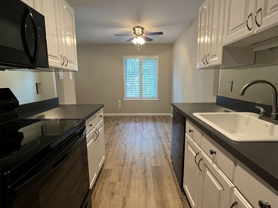 Bretton Woods Condo V 144 Birchwood Rd Coram NY Zillow