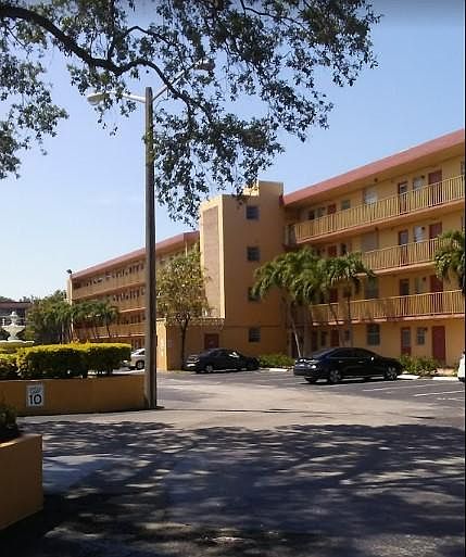 1st image of 443 NE 195th St APT 343